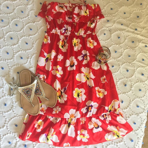 Old Navy Dresses & Skirts - Old Navy floral, halter tie dress + gift